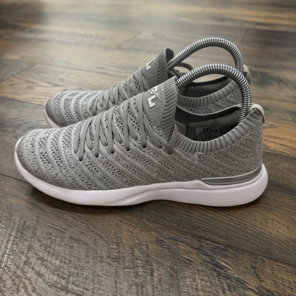 APL TechLoom Wave Womens Running Shoes‎ Grey Silver Size 8 Activewear Sneakers